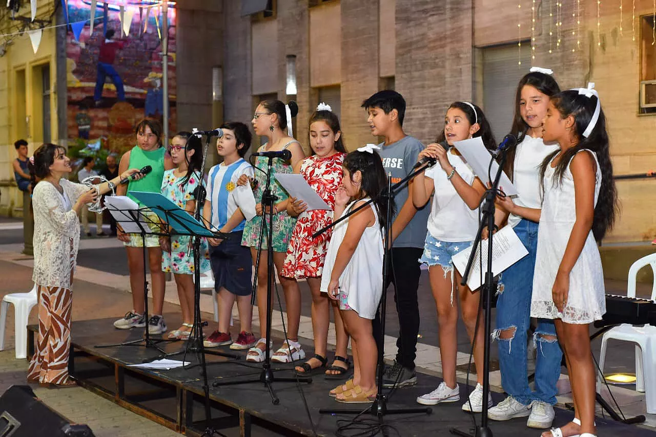 ESCUELA DE MÚSICA (1)