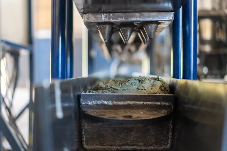 DURMIENTES DE PLASTICO A DSC01106