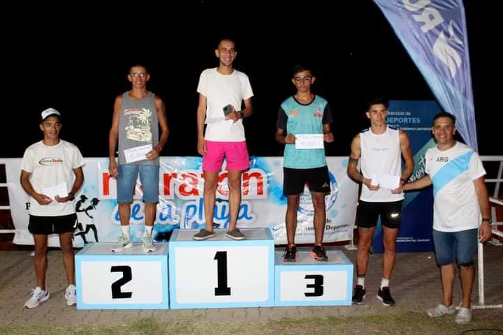 multimedia.normal.8cbdbb656b4783f7.4d61726174c3b36e206465206c6120706c6179615f325f6e6f726d616c2e77656270