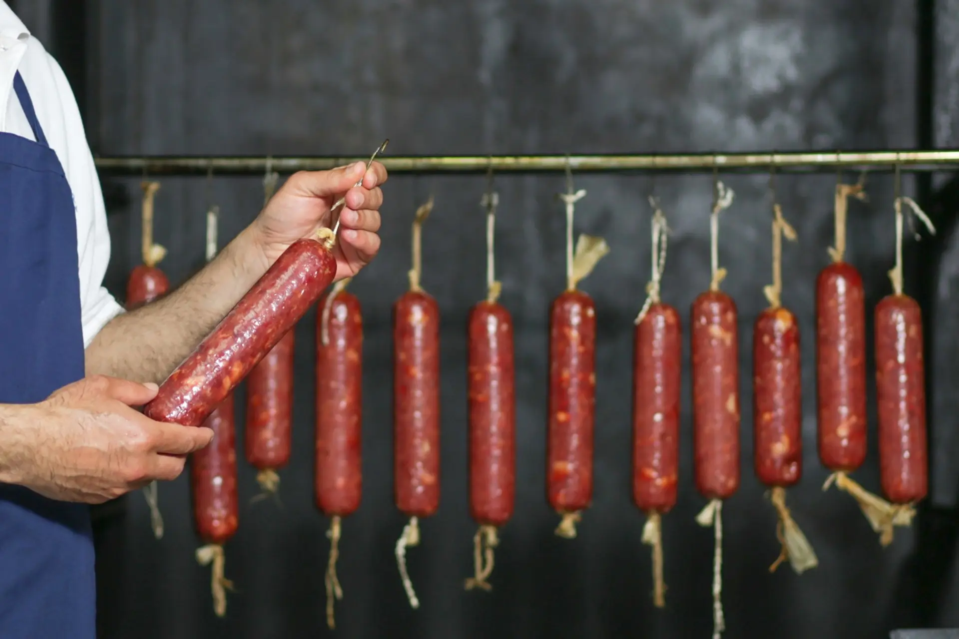 Triquinosis: cuáles son los síntomas y cómo prevenir una enfermedad asociada al consumo de carne cruda o mal cocida
