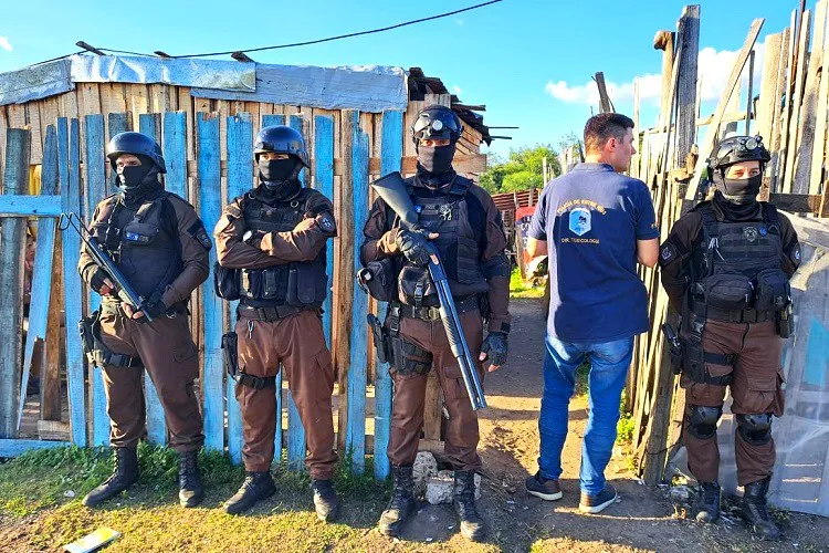 allanamiento ex aeroclub (2)