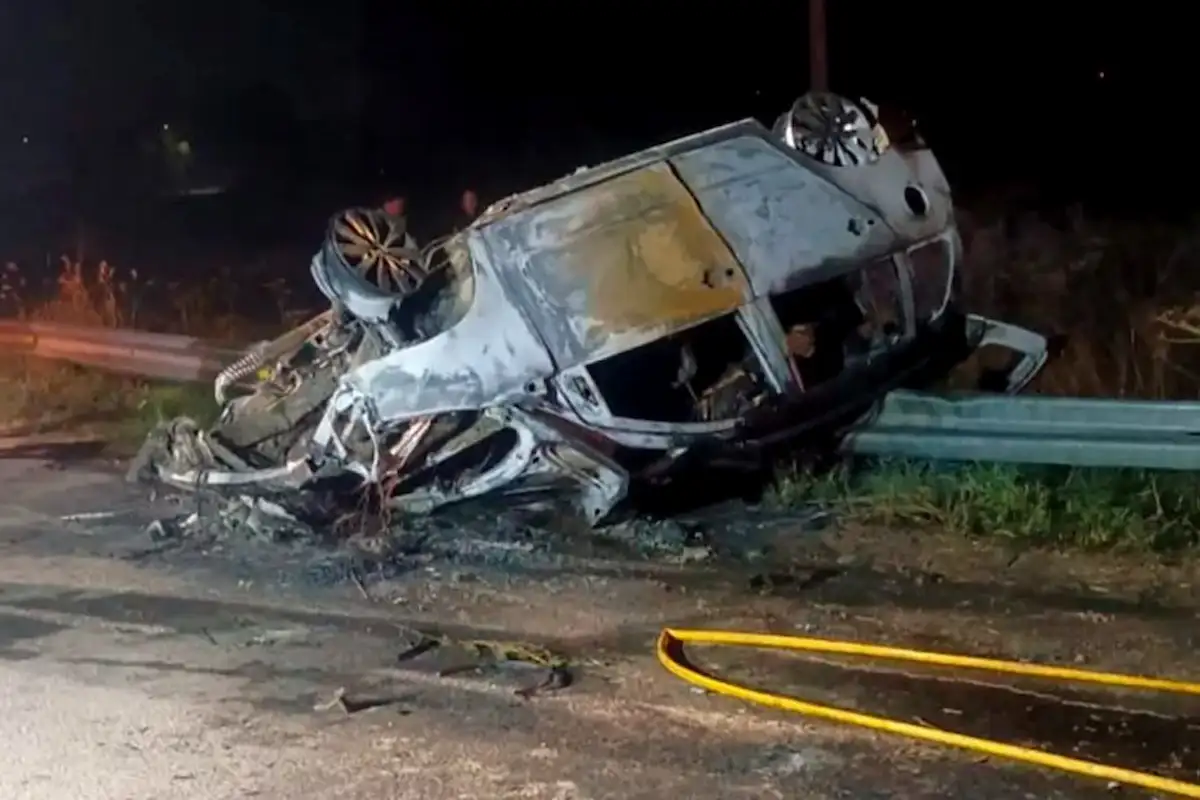 accidente auto incendio en Chajarí - diario El Enfoque