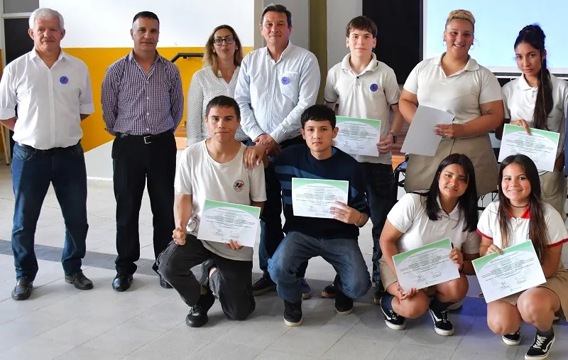 Azcué Alumnos 1 (1)