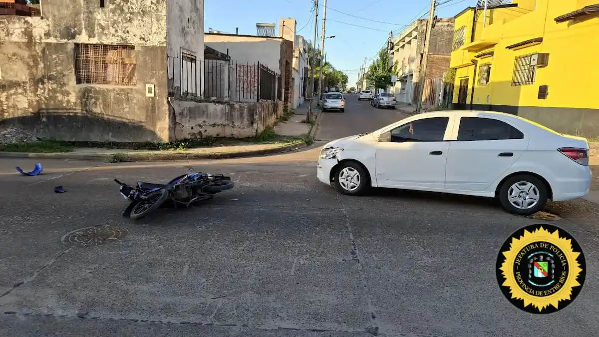 Accidente de tránsito en Perú y Quintana un motociclista resultó lesionado en Concordia - Diario El Enfoque