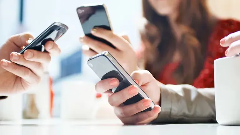 redes sociales, celulares