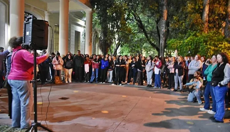 asamblea escuela normal (1)