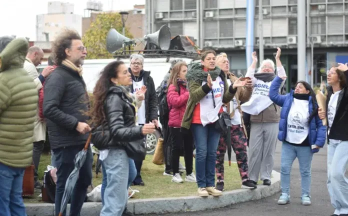 agmer acampe casa de gob iosper