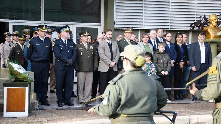Azcué Acto Guemes 1