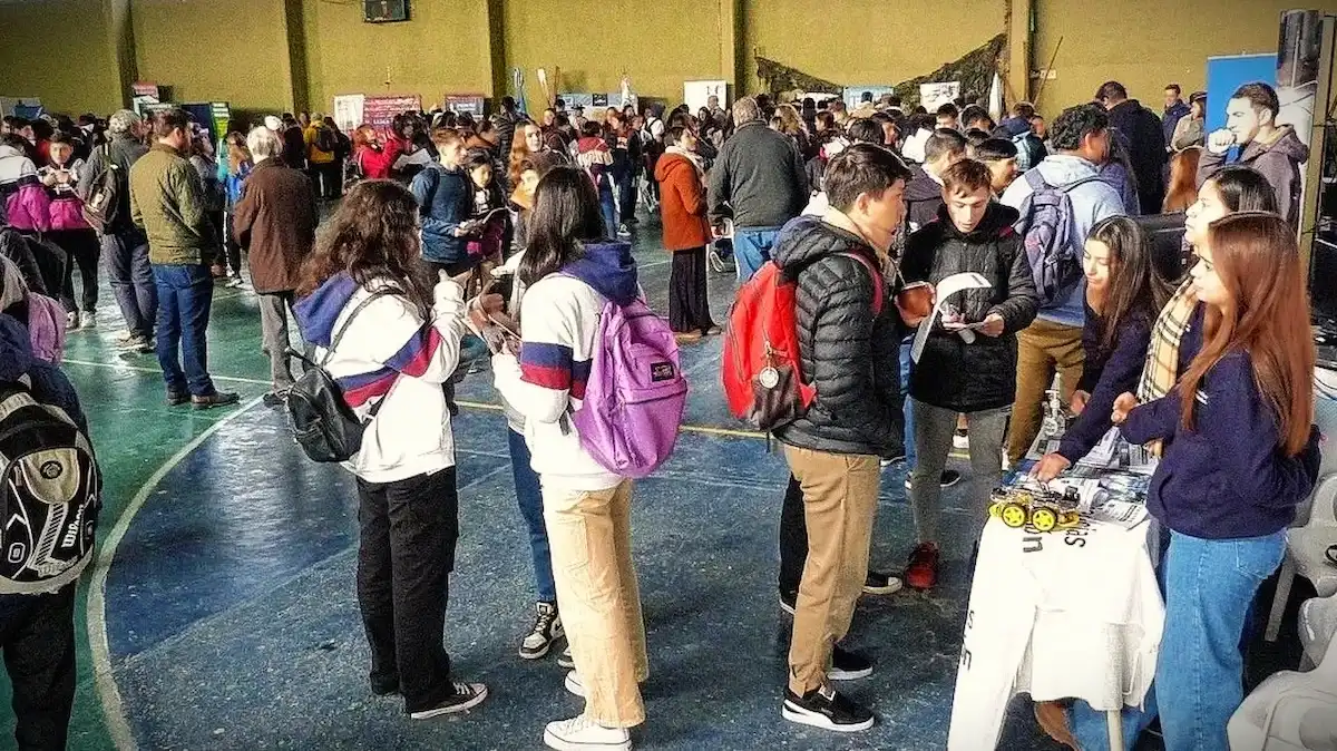 Feria de las Carreras - Diario El Enfoque Concordia