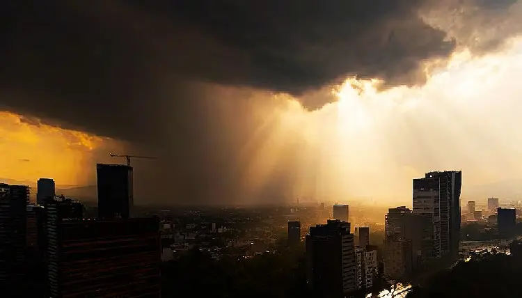 lluvia y tormentas