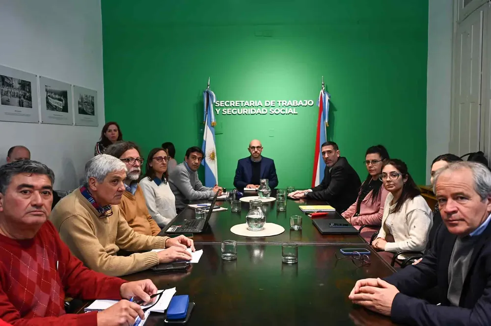 Paritarias docentes - Diario El Enfoque Concordia