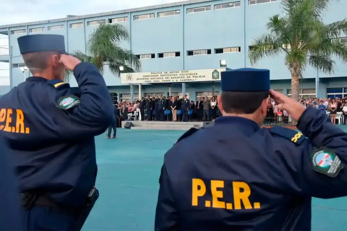 Recambio autoridades Policia de Entre ríos - Diario El Enfoque
