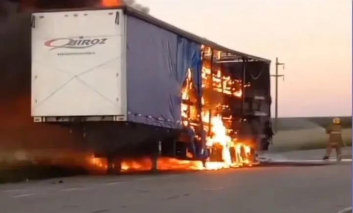 incendio camion en san jaime