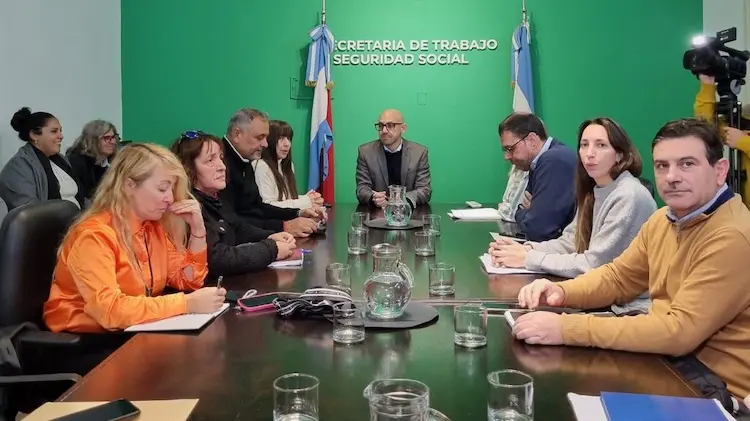 paritaria-estatal-11-e1753132888793