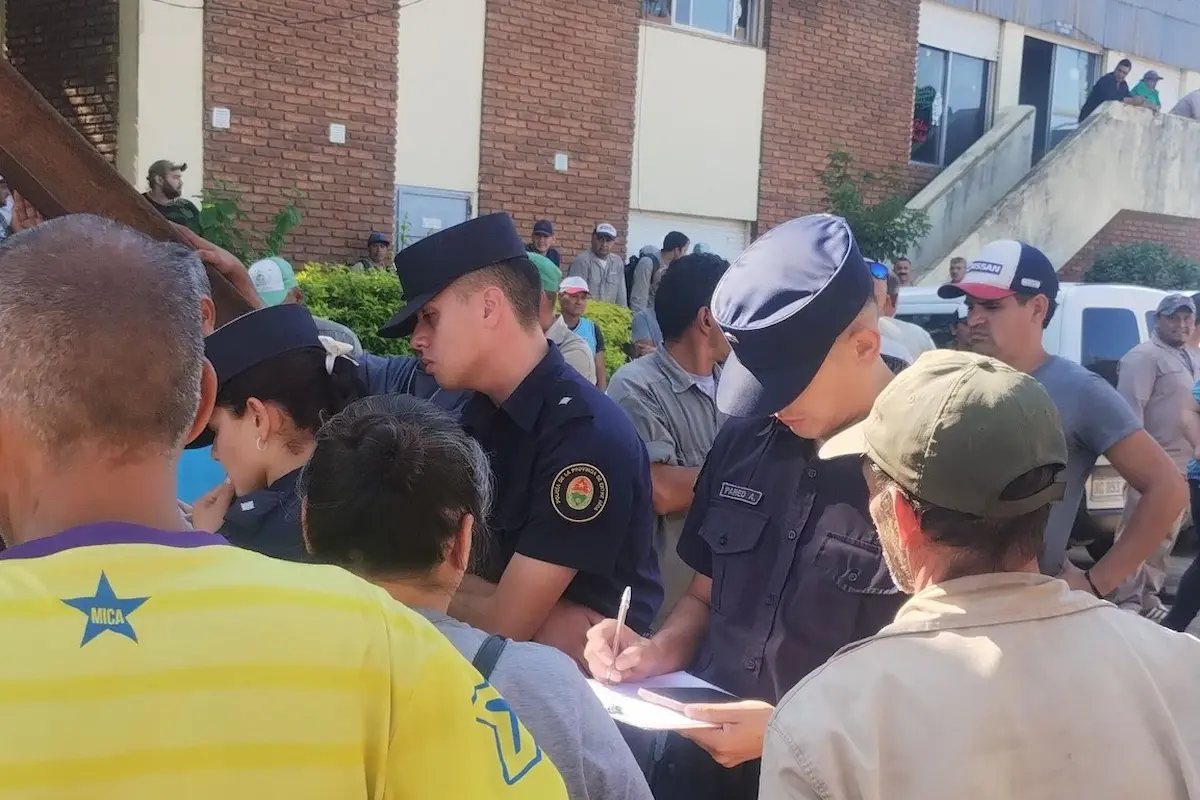 asamblea trabajadores municipales concordia - Diario El Enfoque